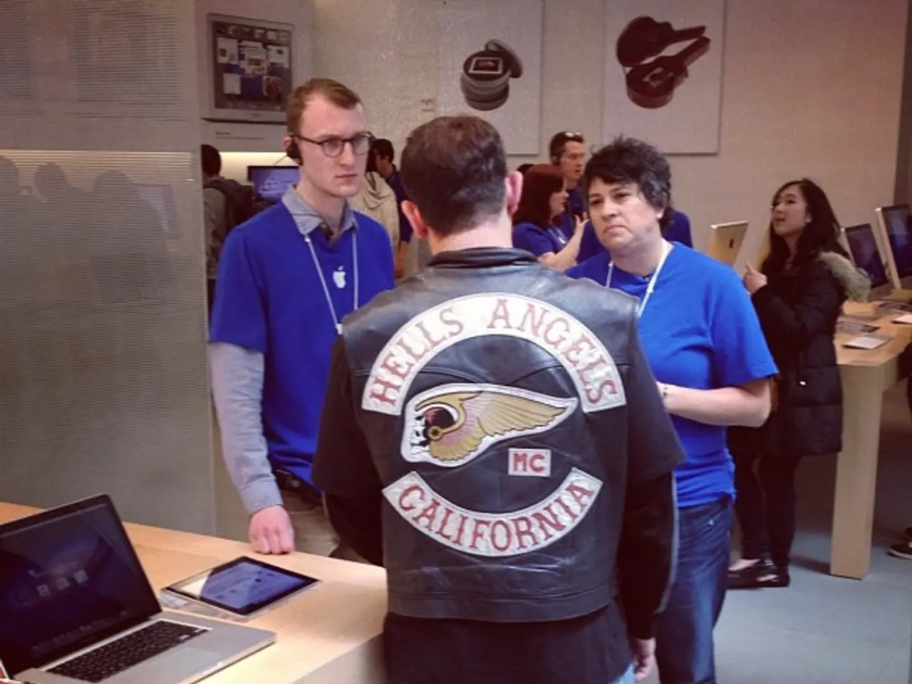 Hire a Squad of Digital Aides: Overcome Endless Administrative Tasks