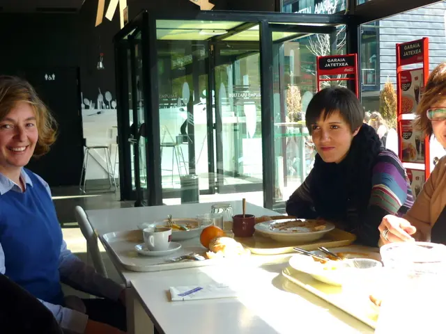 Hospitality sector boosts earnings - Successful Easter celebration contributes to revenue growth