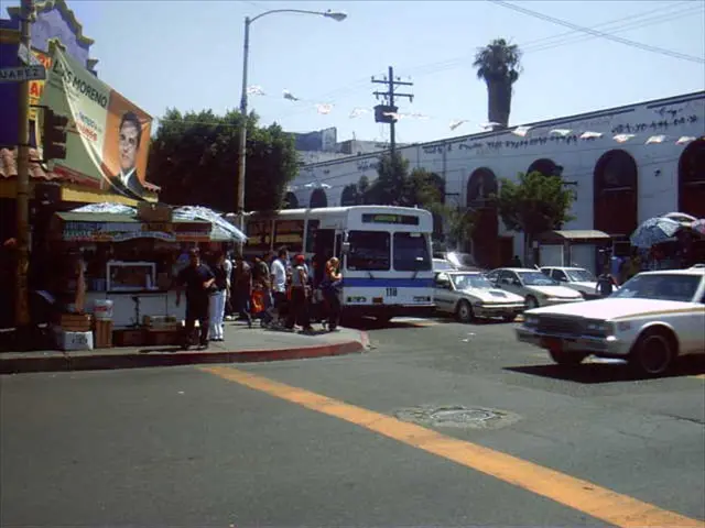 Heavy traffic congestion predicted at holiday start by ADAC