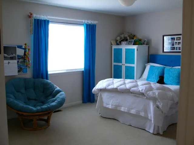 Experiencing Life in Vienna: Exploring the Trendy "Grätzel" Cuisine and STUWO Dormitories in...