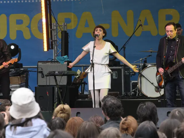 Duke and Duchess of Neukirchen-Vluyn crowned anew: Andreas and Maria Driske showered with...